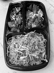 Chilli Paneer Dry+ Veg Noodles