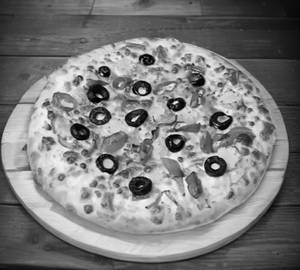 Veggie Treat Pizza [Regular, 7 Inches]