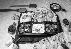 Veg Deluxe Thali - Chaap