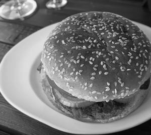 Aloo tikki burger