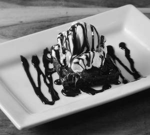 French Vanilla Brownie Sundae