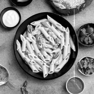 White Sauce Paneer Pasta