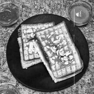 Mushroom Paneer Toast