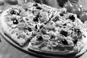Peppy Paneer Pizza [Large]