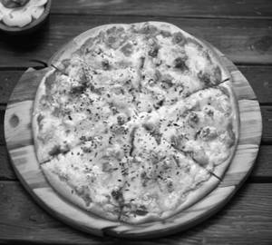 Vegetable pizza ( 8 inches size)