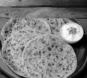 Mix Paratha
