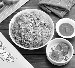 Veg momo maggi