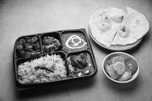 Chicken Tikka Butter Masala Thali