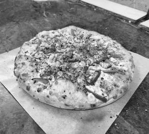 Achari Pizza