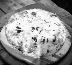 10" Medium Spicy Achari Pizza