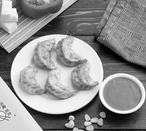 Cheesy corn momos - fried