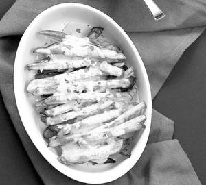 Cheese baked fries