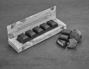 Baileys X Smoor: Creamy Berries Chocolate Bar