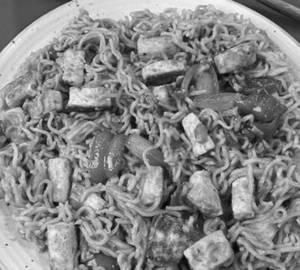 Veg fried paneer maggi