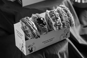 Mini Waffle box of 4 - Premium Assorted