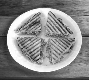 Masala maggi sandwich (Jumbo)