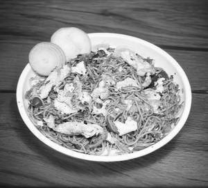 Egg hakka noodles