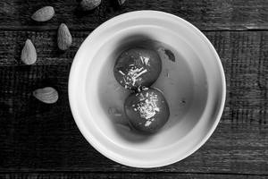Gulab Jamun 2pc