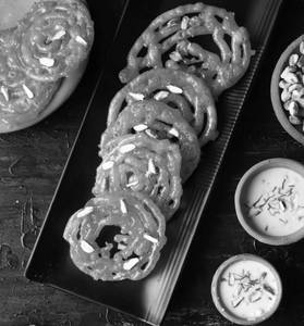 Jalebi with Rabdi