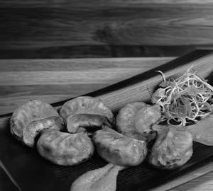 Peri Peri Paneer Fried Momos[6Pieces]
