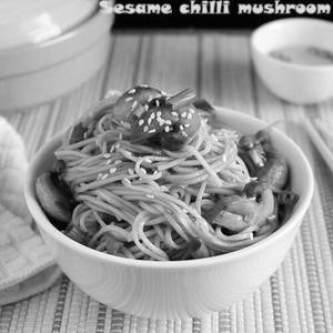 Mushroom noodles
