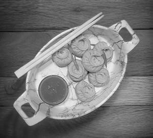 Veg Whole Wheat Momos [8 Pieces]