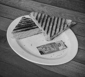 Red Pasta Sandwich 2 Pcs
