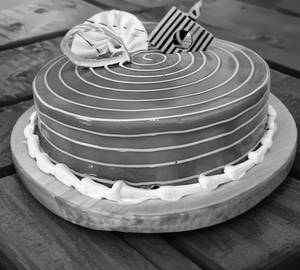 Butterscotch Premium Cake