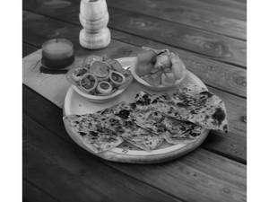 Amritsari Naan With Chole