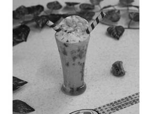 Strawberry Ice Cream Shake