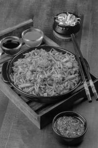 Chicken Schezwan Hakka Noodles