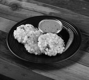 Sabudana Vada ( 3 pieces) with Chutney