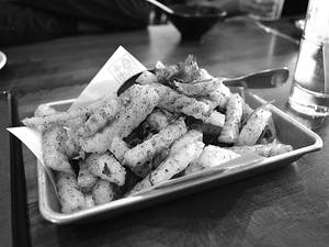 Schezwan Garlic Fries