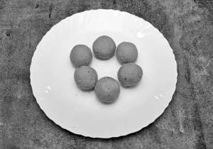 PLAN Besan Laddu