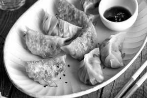 Chicken With Lemongrass Gyoza [6 Pcs]