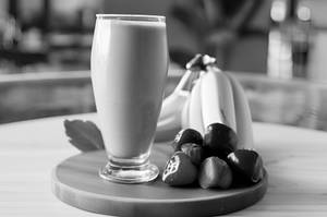 The Buzz Smoothie Shakes