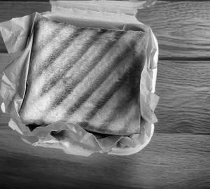 Kaju sandwich
