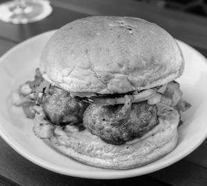 Chicken momos burger