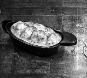 Dum Aloo Chutneywala