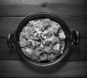 Paneer tikka masala                        