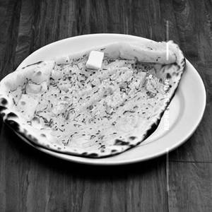 Garlic Naan (Butter)