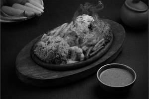Tandoori Soya Chaap Sizzler