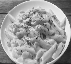 White Sauce Pasta