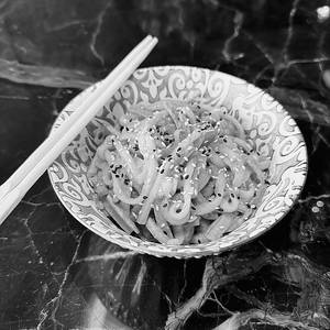 Creamy Sesame & Peanut Udon - Veg