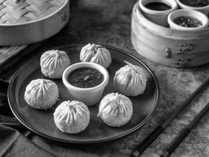Steamed Veg Momos (4pcs)