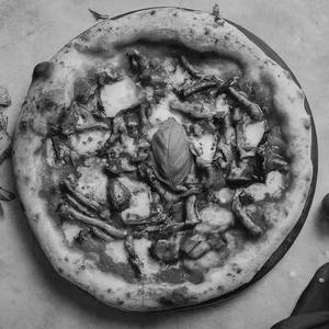 Country Feast Pizza