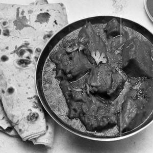 Murgh Dewaani Hundi