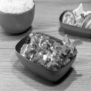 Dum Ka Chicken (Semi Gravy)