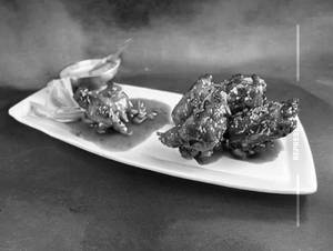 Chicken Wings In Chilly Garlic Sauce