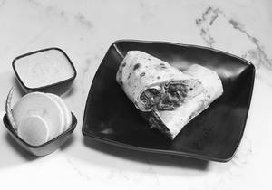 Chicken Bhuna Roomali Roti Roll(maida)